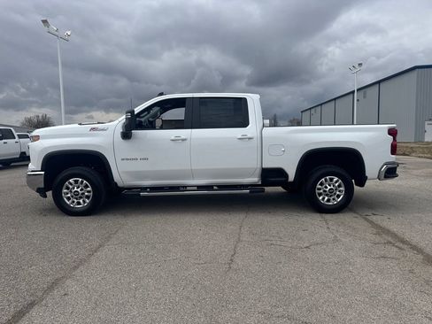New 2026 Chevrolet Silverado 2500 LT w/ Leather Package image 3