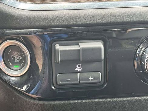 Used 2024 GMC Sierra 3500 SLE w/ Remote Start Package AWD/4WD image 31