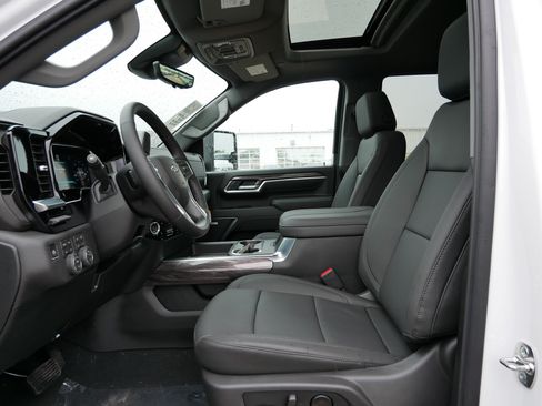 New 2026 Chevrolet Silverado 2500 LTZ w/ LTZ Plus Package AWD/4WD image 11