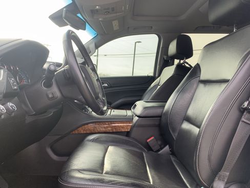 Used 2018 Chevrolet Tahoe Premier image 16