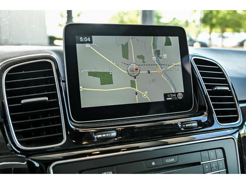 Used 2019 Mercedes-Benz GLE 400 4MATIC image 22