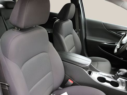 Used 2025 Chevrolet Malibu LT FWD image 17