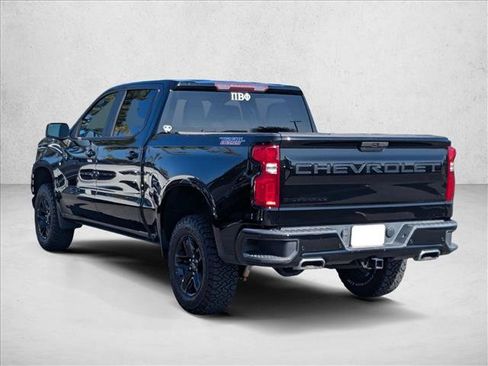Used 2021 Chevrolet Silverado 1500 LT Trail Boss w/ Safety Package AWD/4WD image 7