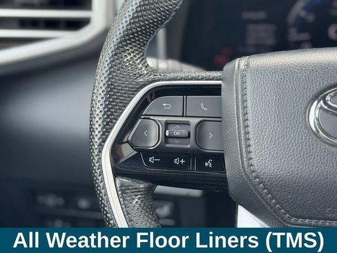 Used 2024 Toyota Tundra Platinum AWD/4WD image 10