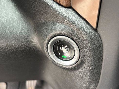 Used 2019 Chevrolet Silverado 1500 High Country w/ Technology Package image 25