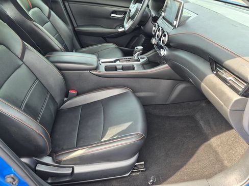 Used 2023 Nissan Sentra SR w/ SR Premium Package FWD image 27