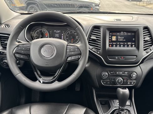 Used 2020 Jeep Cherokee Altitude image 27