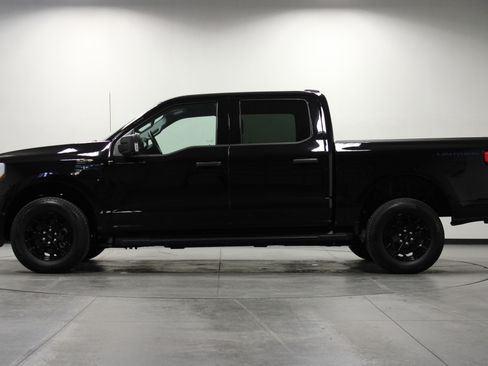 Used 2025 Ford F150 Lightning XLT AWD/4WD image 7