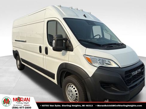 Used 2025 RAM ProMaster 3500 w/ Convenience Group FWD image 3
