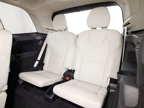 Certified 2023 Volvo XC90 B6 Plus w/ Protection Package Premier AWD/4WD image 24