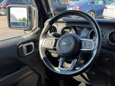 Used 2022 Jeep Wrangler Unlimited Rubicon 4xe w/ Cold Weather Group AWD/4WD image 11