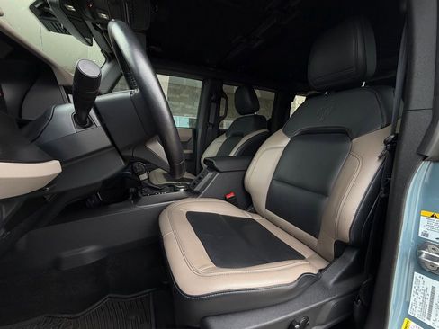 Used 2023 Ford Bronco Wildtrak image 6