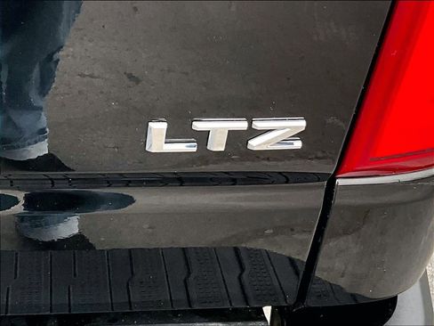 Used 2022 Chevrolet Silverado 1500 LTZ w/ LTZ Premium Package image 29