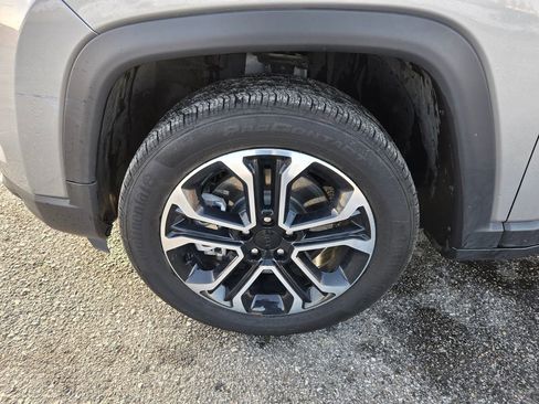 Used 2024 Jeep Compass Limited image 30