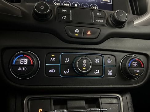 Certified 2024 GMC Terrain AT4 w/ Infotainment Package II AWD/4WD image 18