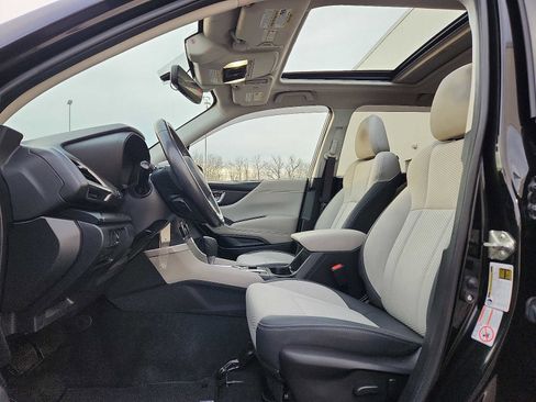 Used 2020 Subaru Forester Premium image 13