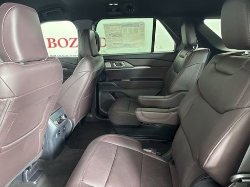New 2026 Ford Explorer Platinum image 18
