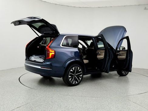 New 2026 Volvo XC90 B6 Plus w/ Protection Package Premier image 11