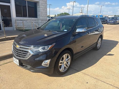 Used 2020 Chevrolet Equinox Premier FWD image 1