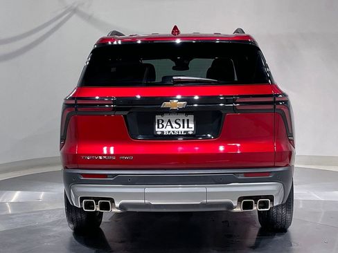 Used 2026 Chevrolet Traverse LT AWD/4WD image 12