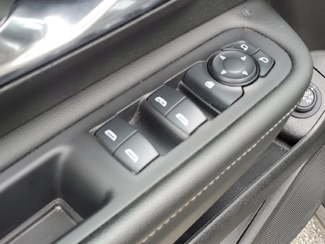 Used 2024 GMC Terrain SLT AWD/4WD image 22
