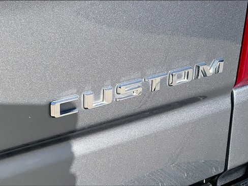 Used 2022 Chevrolet Silverado 1500 Custom w/ LPO, Dark Essentials Package RWD image 9