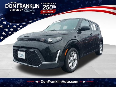 Used 2025 Kia Soul LX w/ LX Technology Package FWD image 1