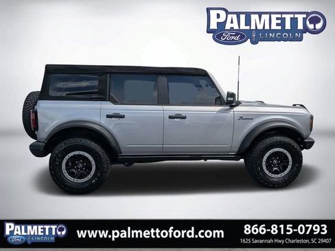 Used 2022 Ford Bronco Badlands AWD/4WD image 2