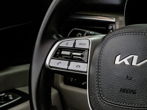 Used 2022 Kia Telluride EX w/ EX Premium Package FWD image 16