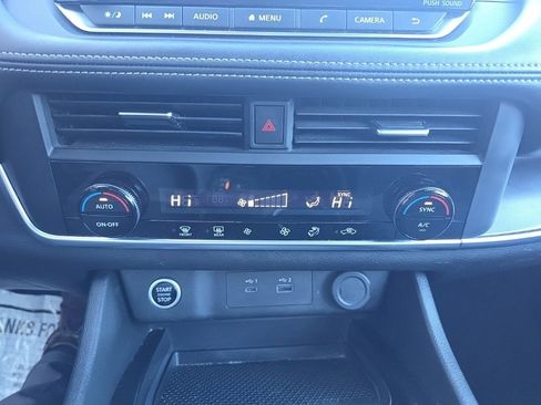 Certified 2023 Nissan Rogue SV image 24