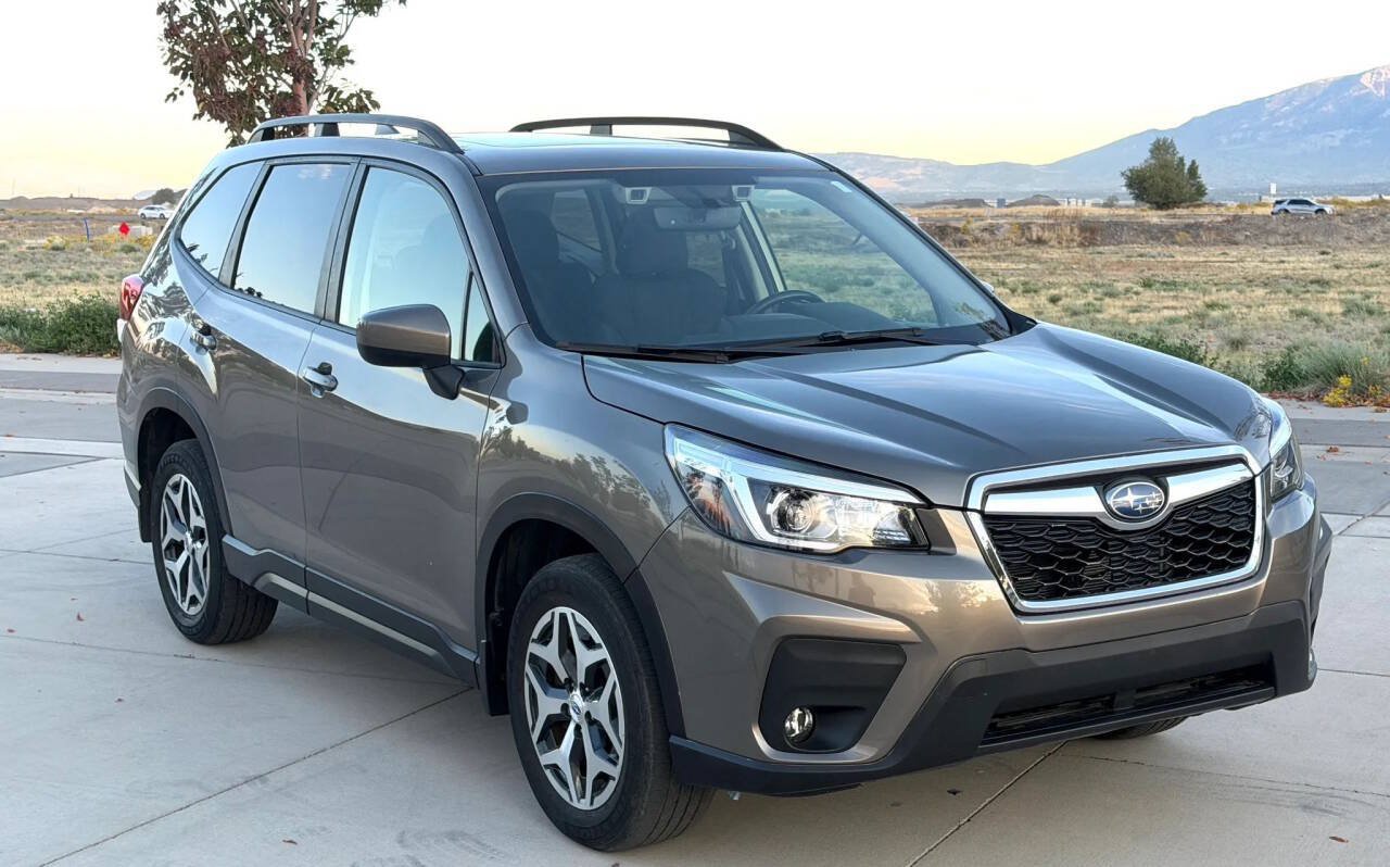 Used 2020 Subaru Forester Premium w/ Popular Package #1 AWD/4WD image 3
