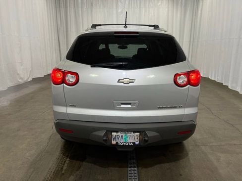 Used 2010 Chevrolet Traverse LT w/ LPO, 'HIT The Road' Package image 4