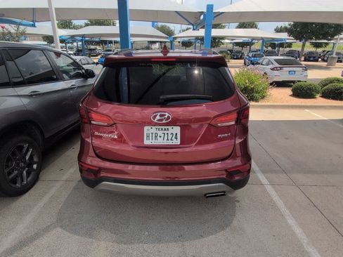 Used 2017 Hyundai Santa Fe Sport FWD image 3