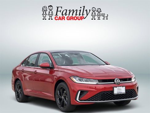 New 2026 Volkswagen Jetta SE image 2