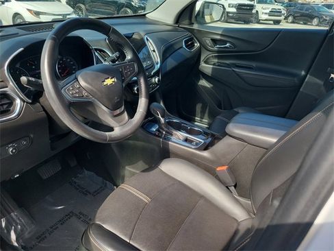Used 2022 Chevrolet Equinox Premier image 11