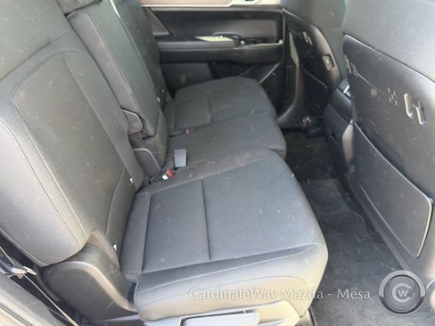 Used 2025 Hyundai Santa Fe SE FWD image 15