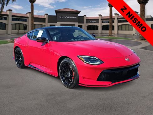 Used 2025 Nissan Z NISMO w/ Floor Mat Package RWD image 2