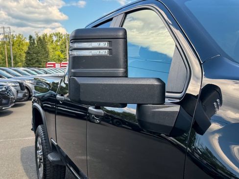 Used 2024 Chevrolet Silverado 2500 Custom w/ Custom Value Package AWD/4WD image 12