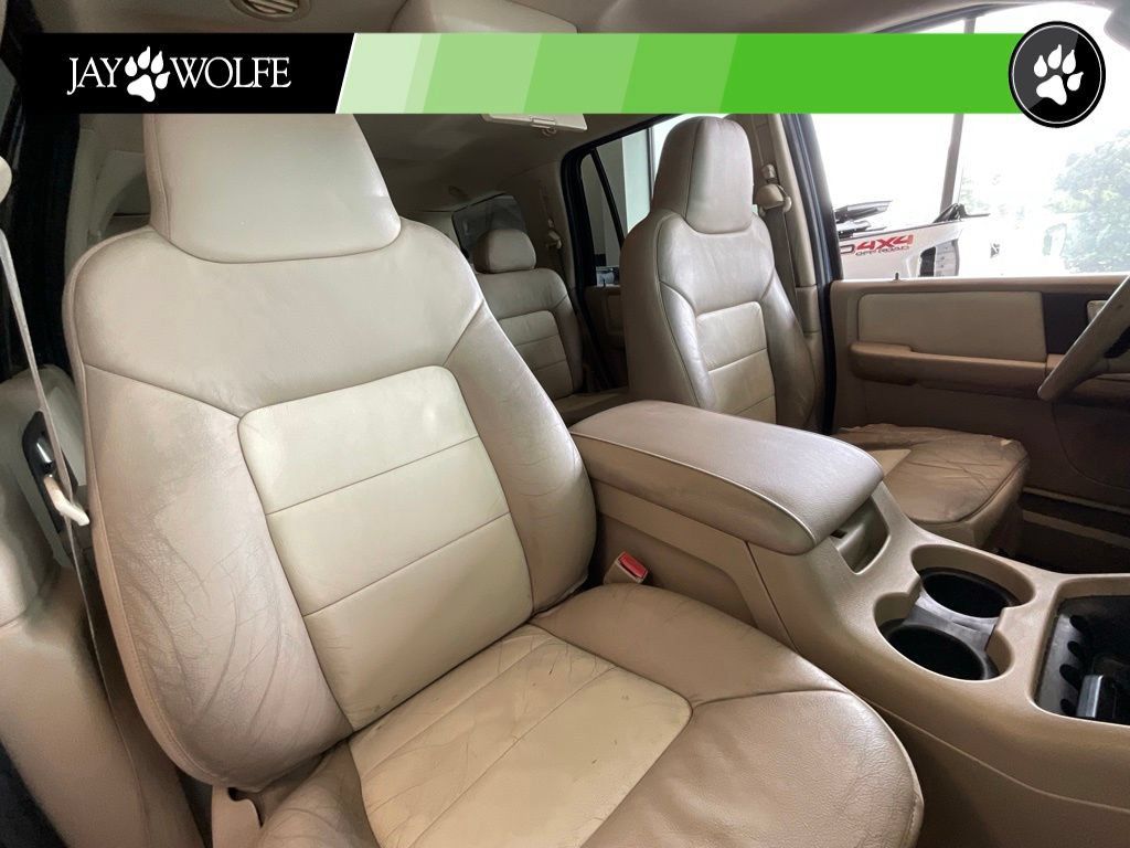 Used 2003 Ford Expedition Eddie Bauer RWD image 17