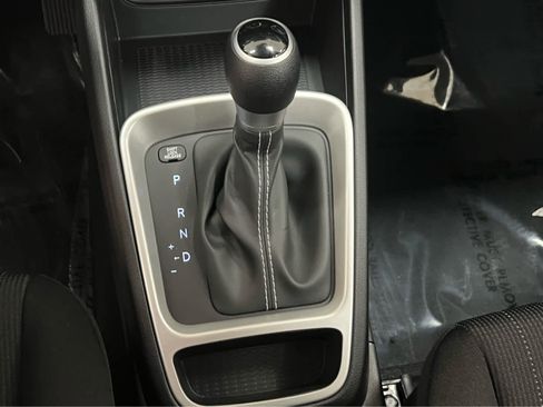 Certified 2026 Hyundai Venue SE image 36