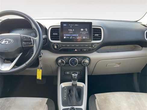 Used 2023 Hyundai Venue SEL w/ Cargo Package image 11