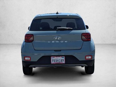 Certified 2026 Hyundai Venue SE FWD image 5
