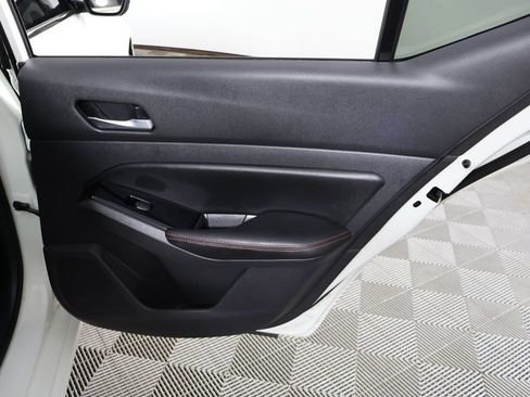 Used 2023 Nissan Altima 2.5 SR FWD image 21