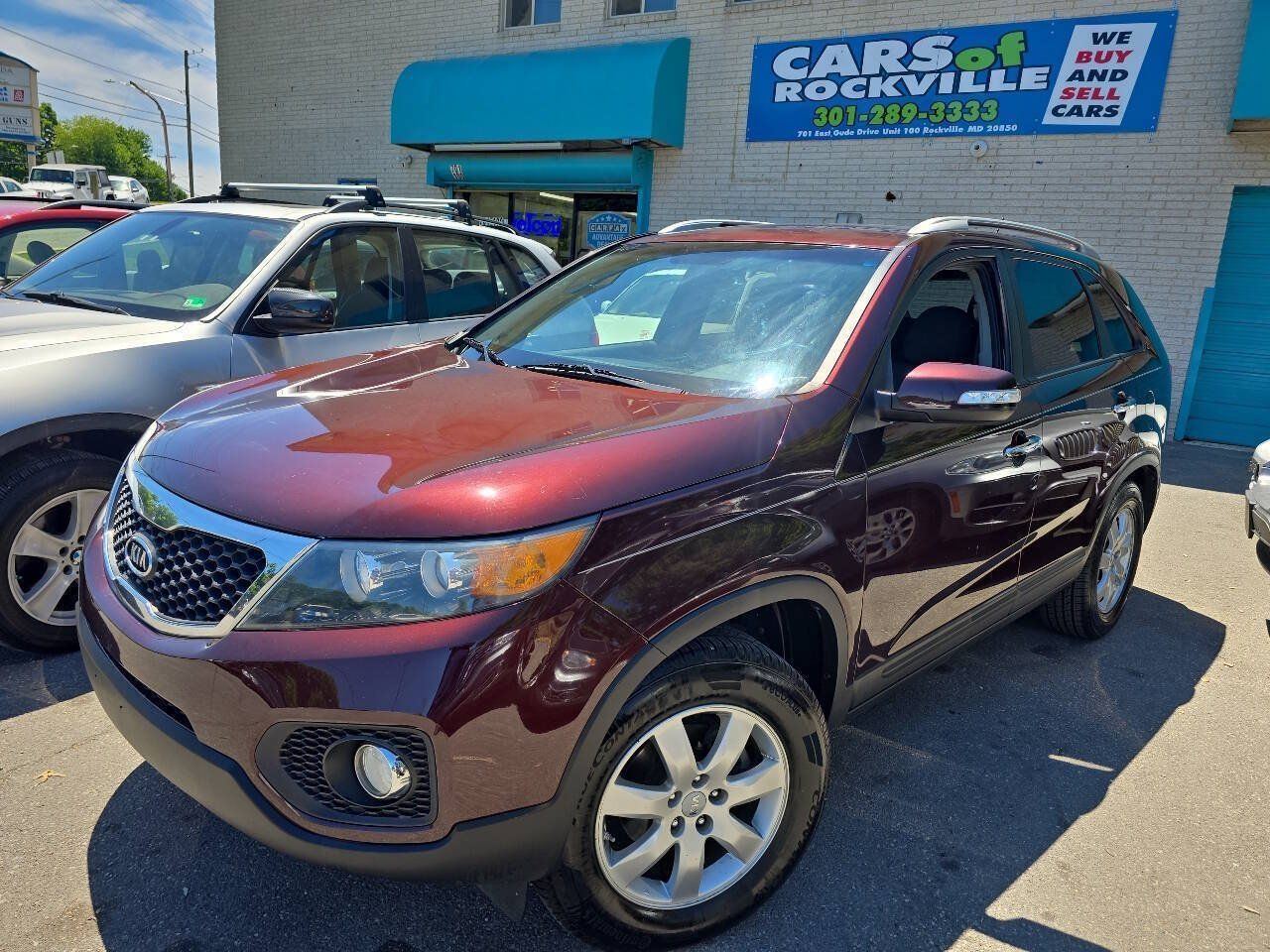 Used 2012 Kia Sorento LX w/ Convenience Pkg FWD image 3