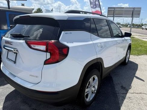Used 2022 GMC Terrain SLE w/ Driver Convenience Package AWD/4WD image 5