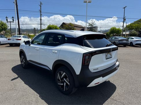 Used 2026 Nissan Kicks SV FWD image 4