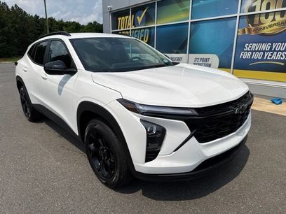 New 2026 Chevrolet Trax LT w/ Driver Confidence Package