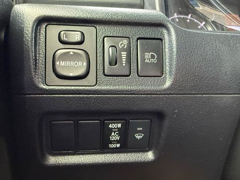 Used 2024 Toyota 4Runner SR5 AWD/4WD image 26