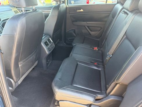 Used 2020 Volkswagen Atlas Cross Sport SE AWD/4WD image 13