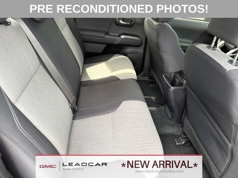 Used 2023 Toyota Tacoma TRD Off-Road w/ Black Out Package (TMS) AWD/4WD image 15